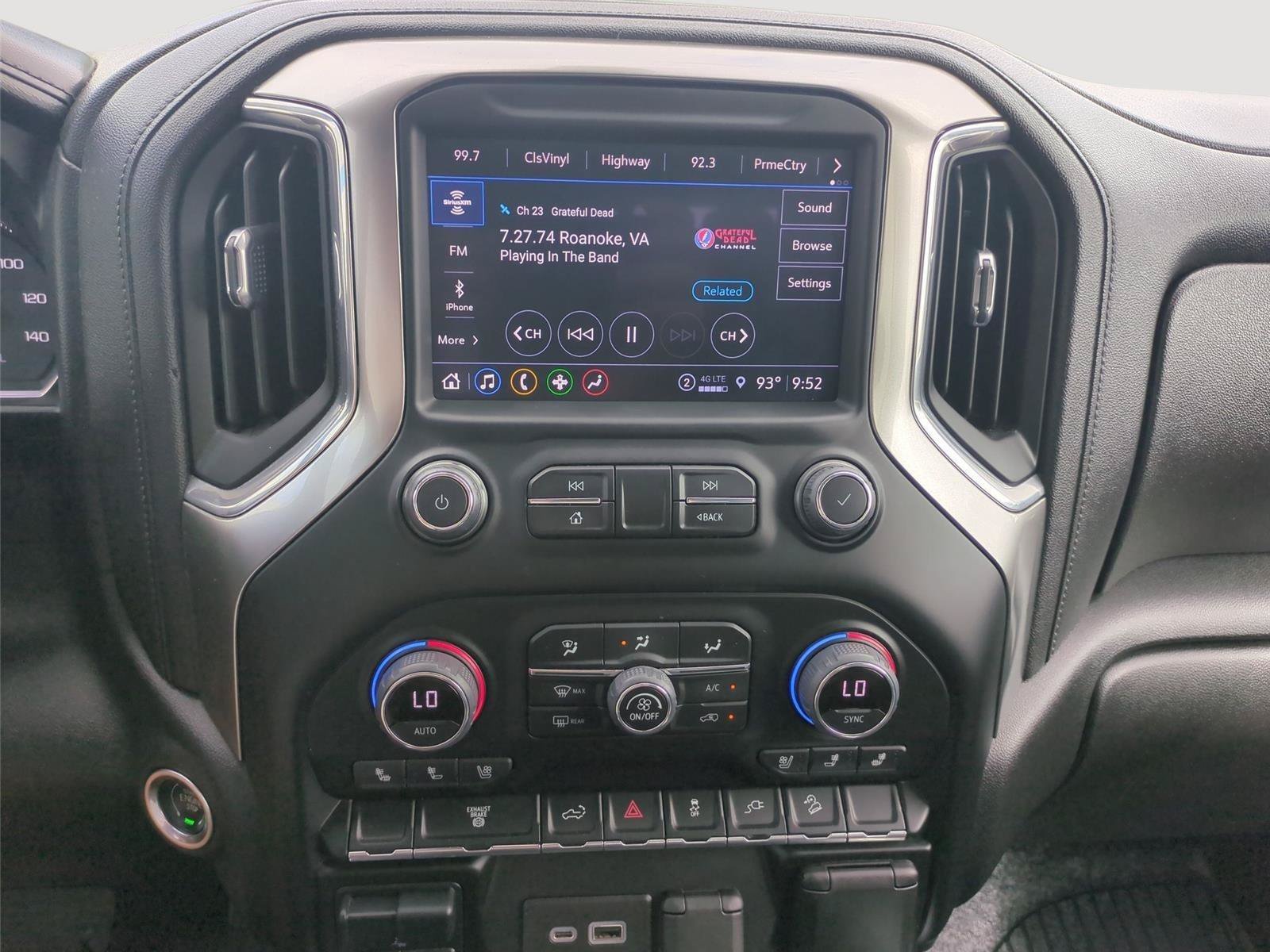 Used 2022 Chevrolet Silverado 2500 LTZ AWD/4WD image 21