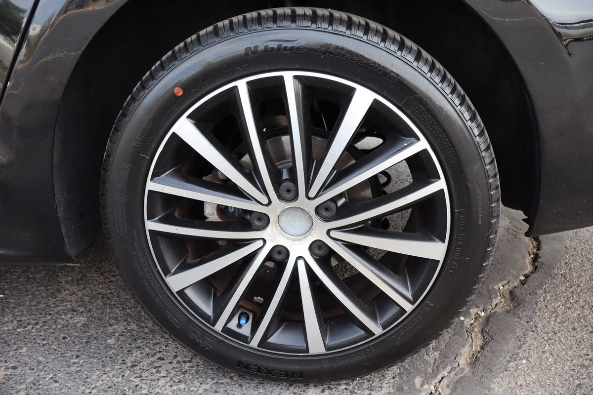 Used 2012 Volkswagen Jetta SEL FWD image 41