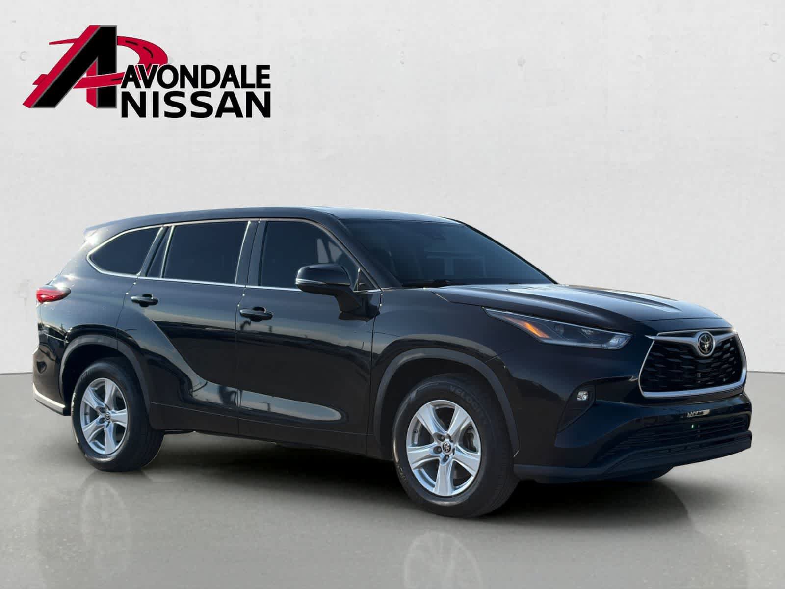 Used 2021 Toyota Highlander LE FWD image 8