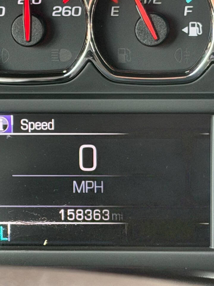 Used 2015 Chevrolet Suburban LTZ image 14