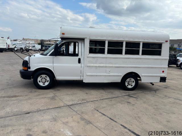 Used 2007 Chevrolet Express 3500 w/ School Bus Package RWD image 4
