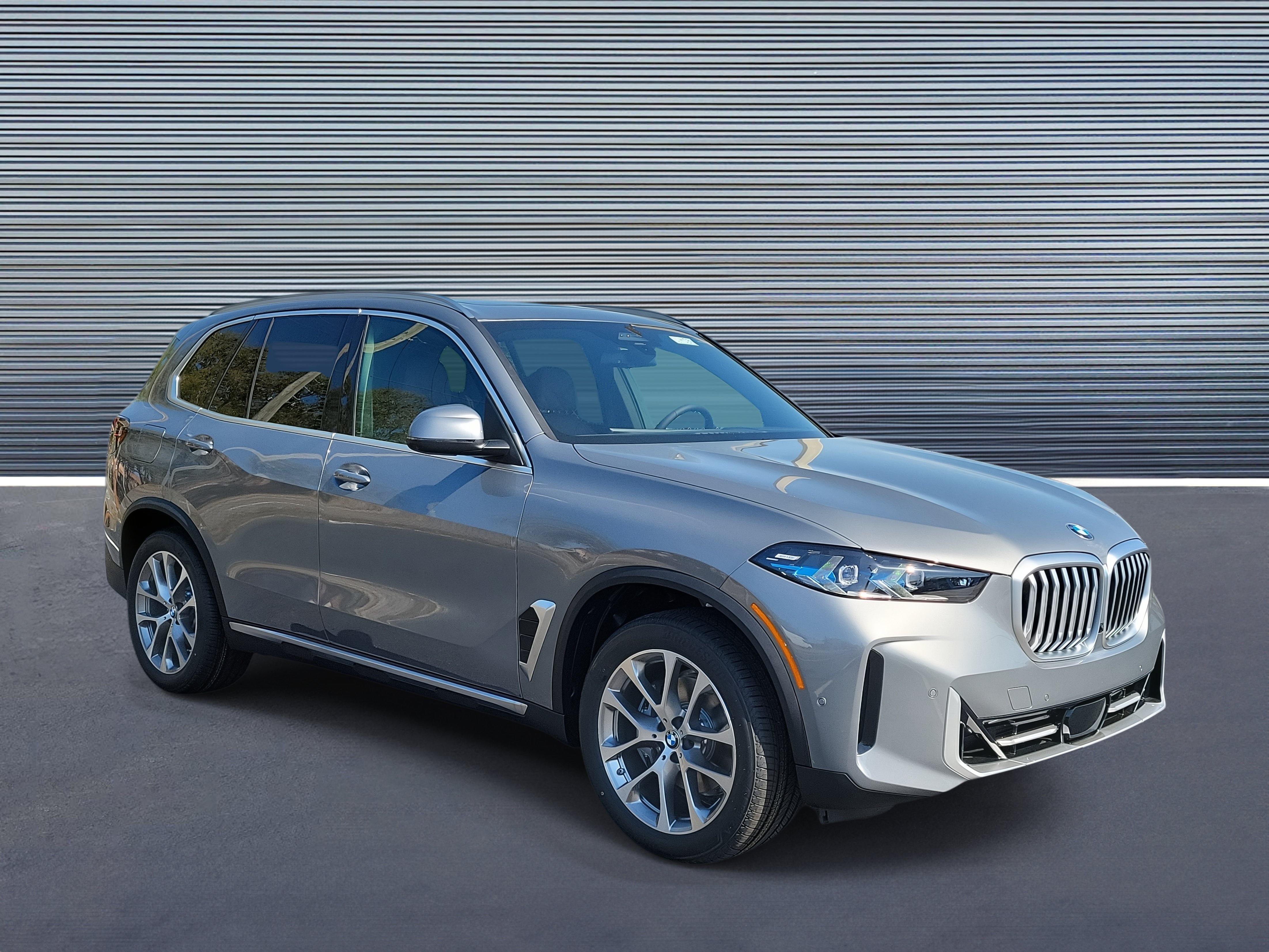 New 2026 BMW X5 sDrive40i w/ Climate Comfort Package RWD image 2