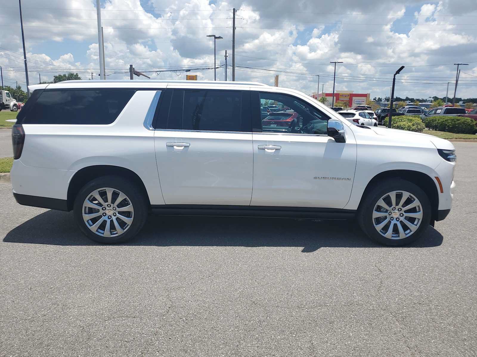New 2025 Chevrolet Suburban Premier AWD/4WD image 7
