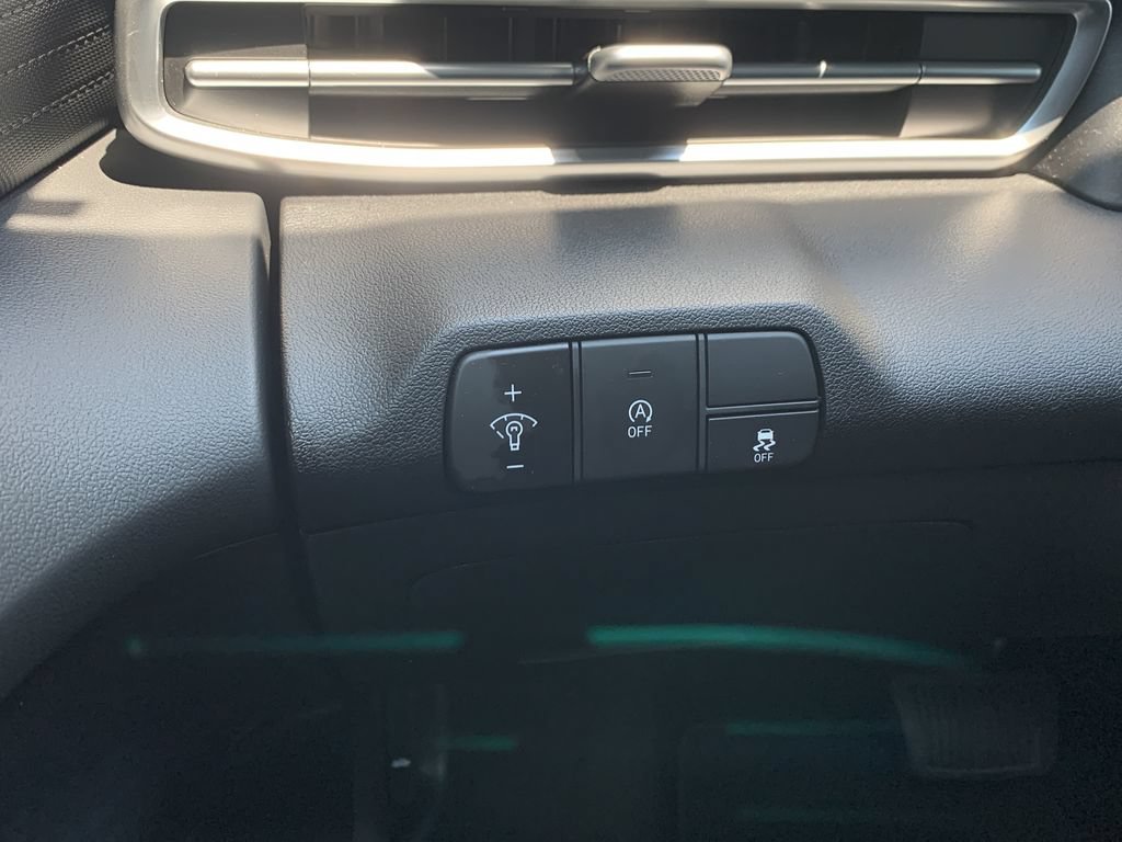 Certified 2026 Hyundai Elantra SE FWD image 29