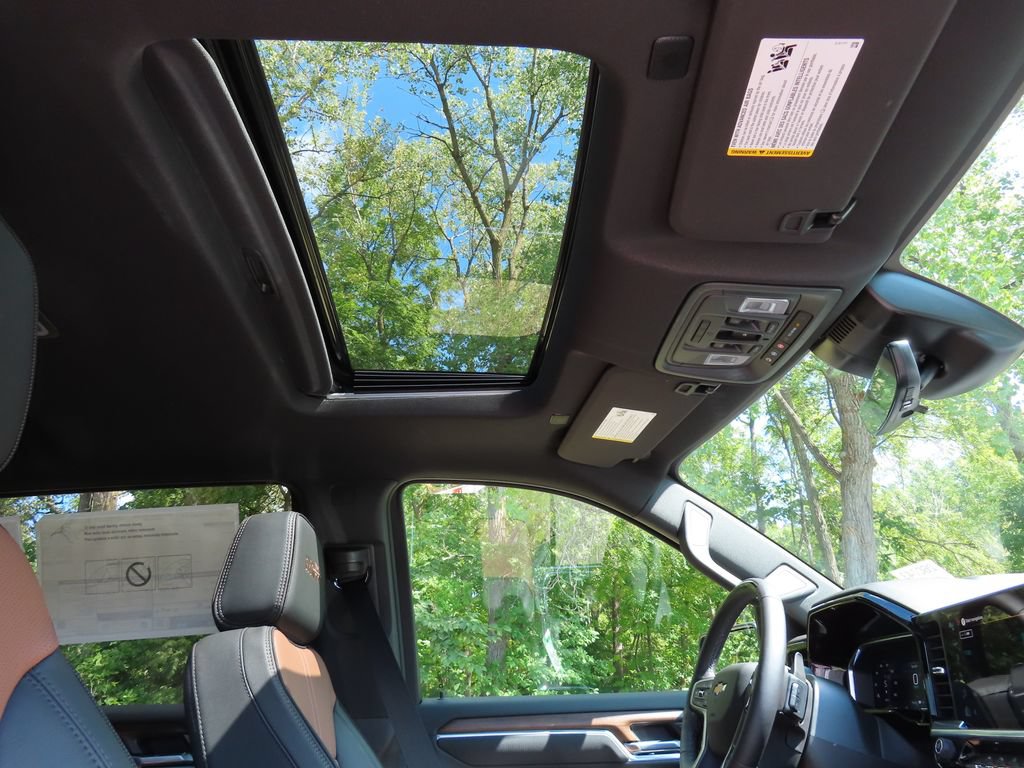 New 2026 Chevrolet Silverado 1500 High Country AWD/4WD image 7