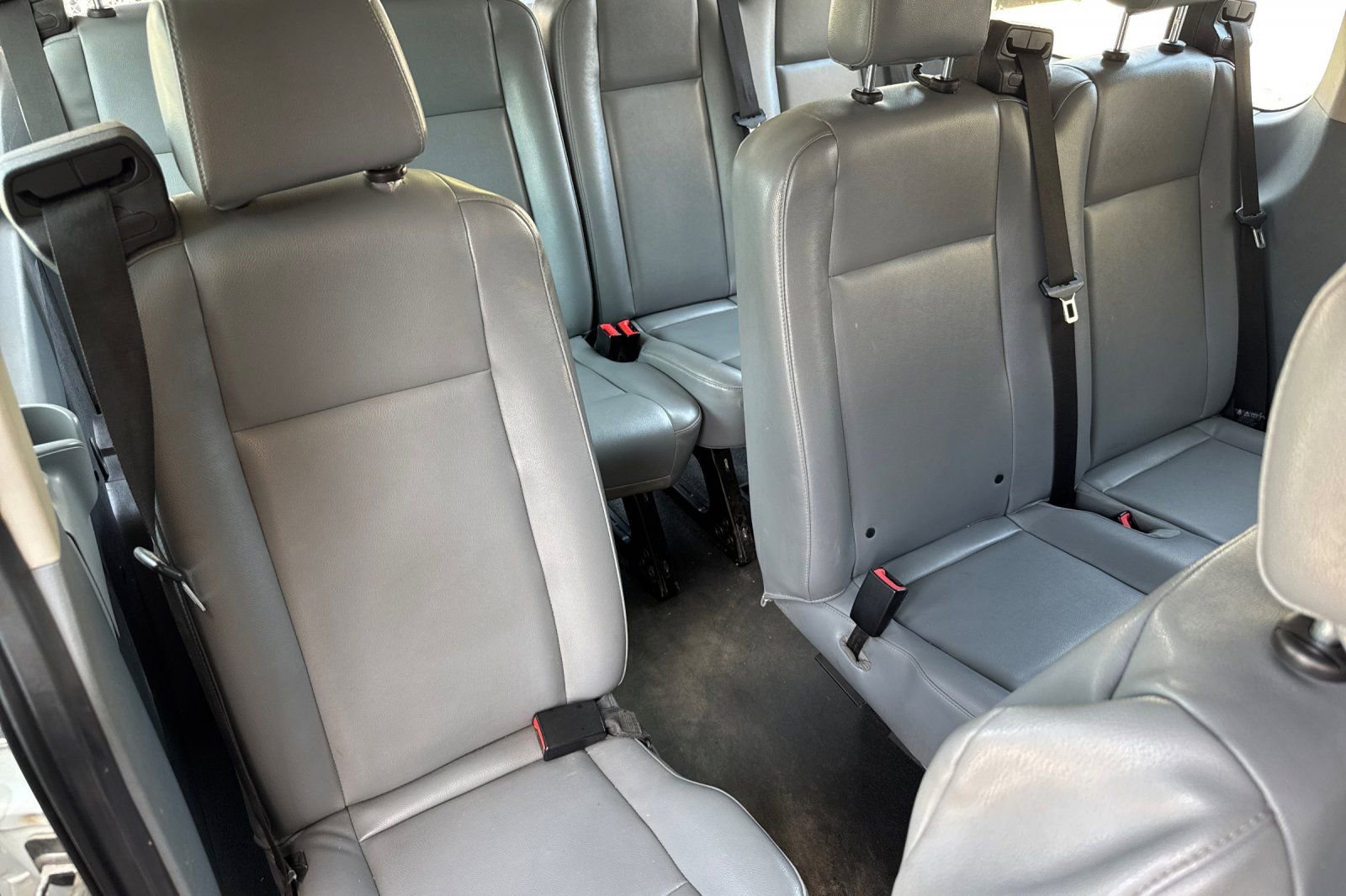 Used 2018 Ford Transit 350 XL image 15