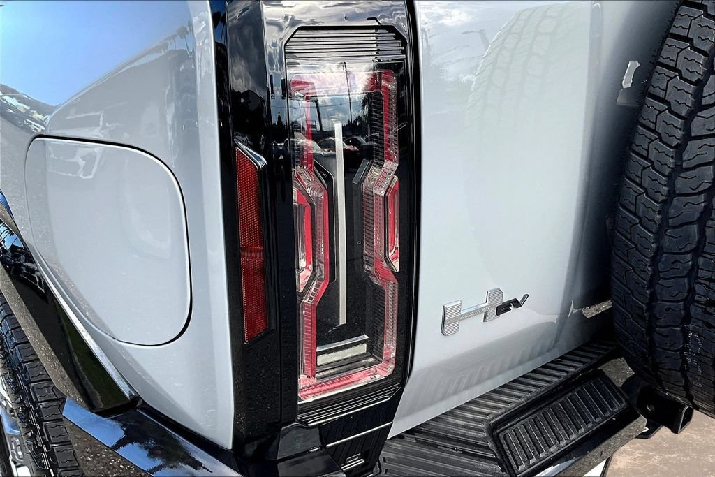 Used 2025 GMC Hummer EV 3X AWD/4WD image 23