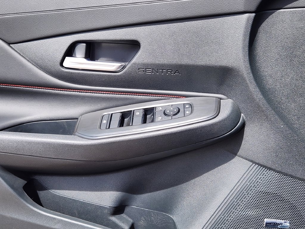 New 2026 Nissan Sentra SR w/ SR Premium Package FWD image 12