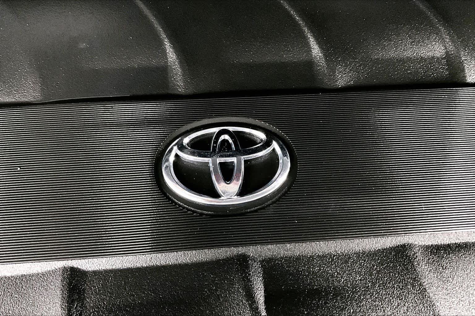 Used 2016 Toyota Sienna SE Premium FWD image 32