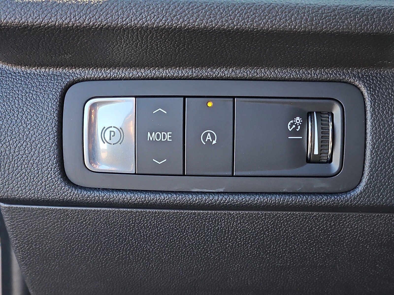 Used 2026 Chevrolet Traverse LT FWD image 24