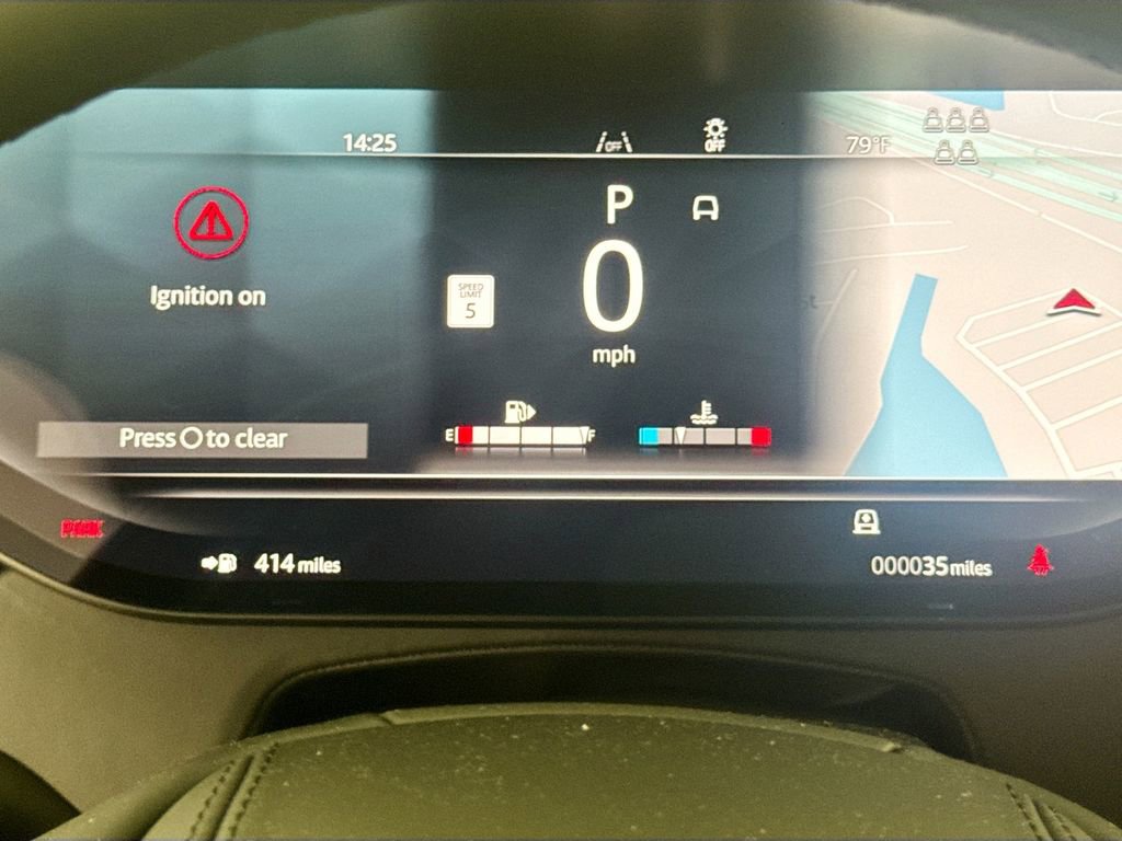 New 2026 Land Rover Range Rover Long Wheelbase SE image 12