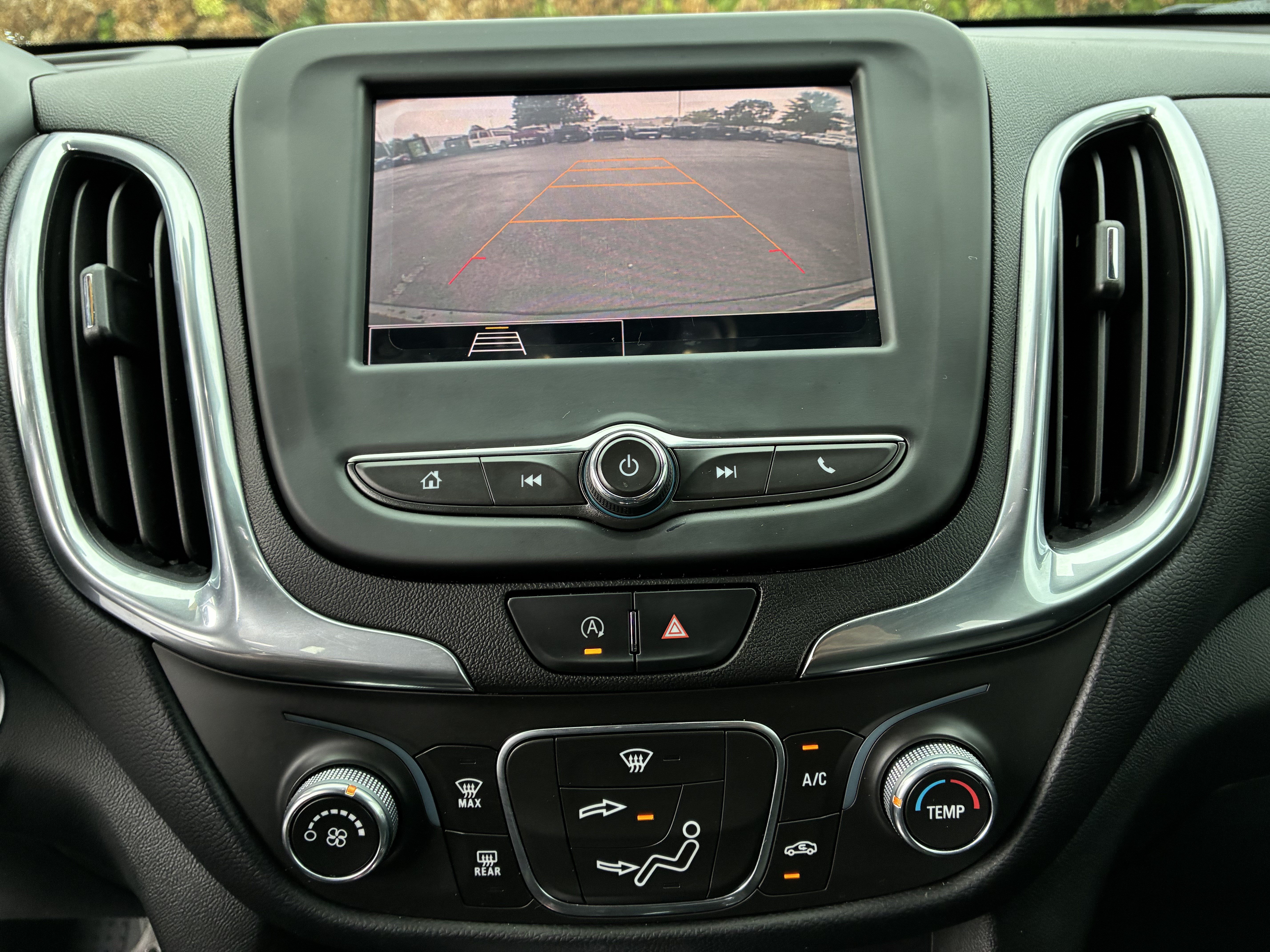 Used 2022 Chevrolet Equinox LT w/ LPO, Floor Liner Package FWD image 33