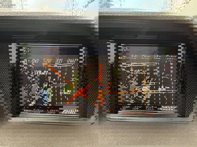 Used 2010 Mercedes-Benz E 550 Coupe image 11