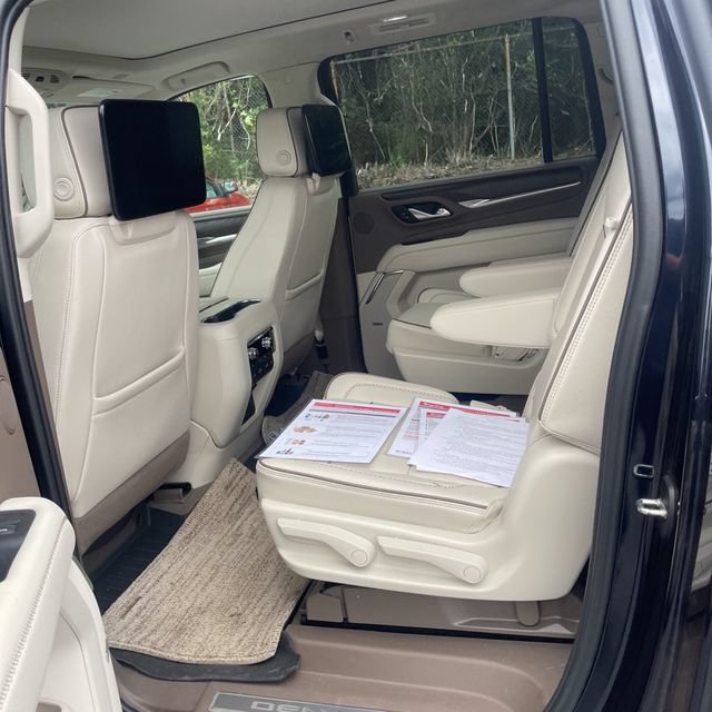 Certified 2024 GMC Yukon XL Denali w/ Denali Reserve Package AWD/4WD image 9