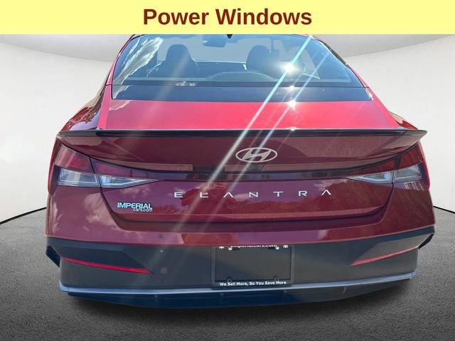 Used 2025 Hyundai Elantra Sport image 10