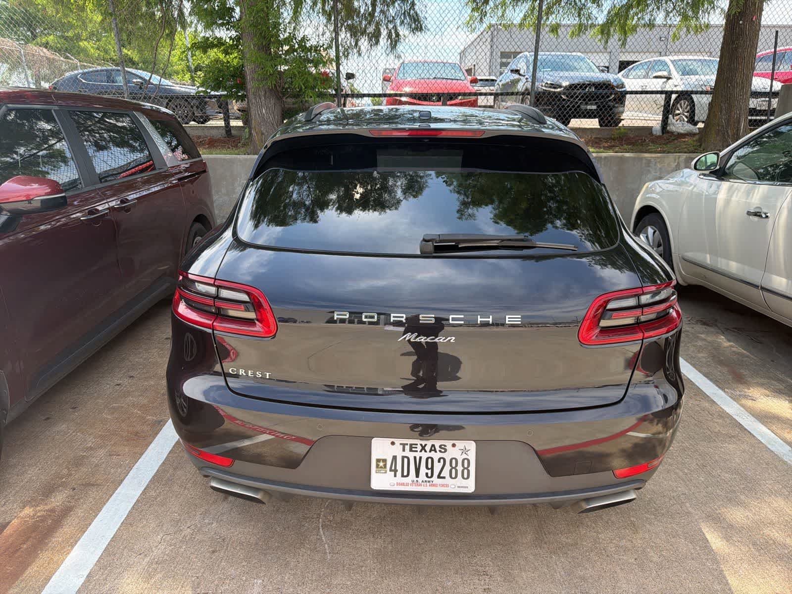 Used 2017 Porsche Macan AWD/4WD image 4
