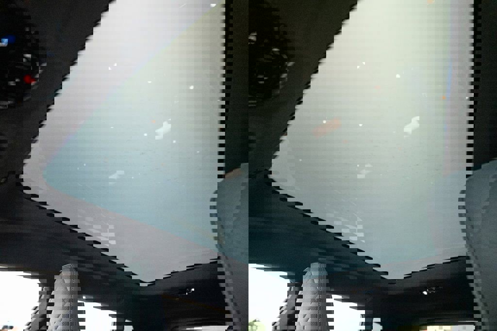 Used 2023 BMW iX xDrive50 w/ Ultimate Package 2 image 29