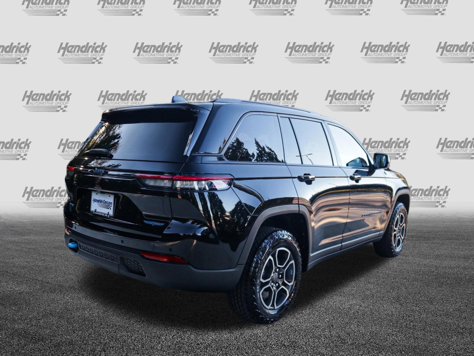 Used 2022 Jeep Grand Cherokee Trailhawk AWD/4WD image 10