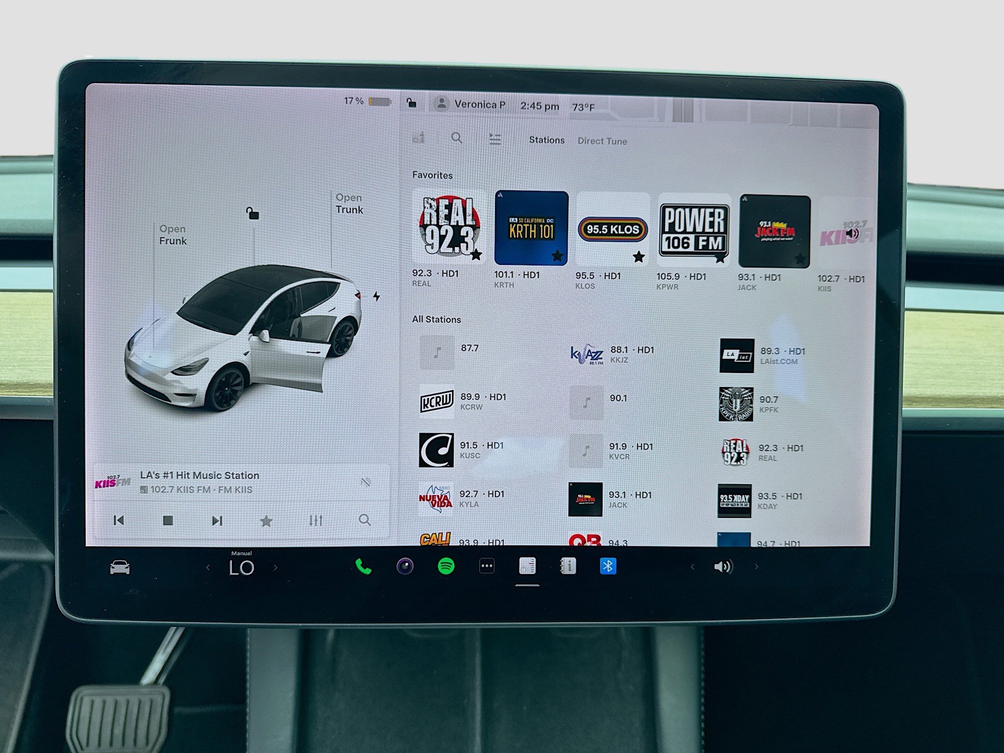 Used 2021 Tesla Model Y Long Range image 11