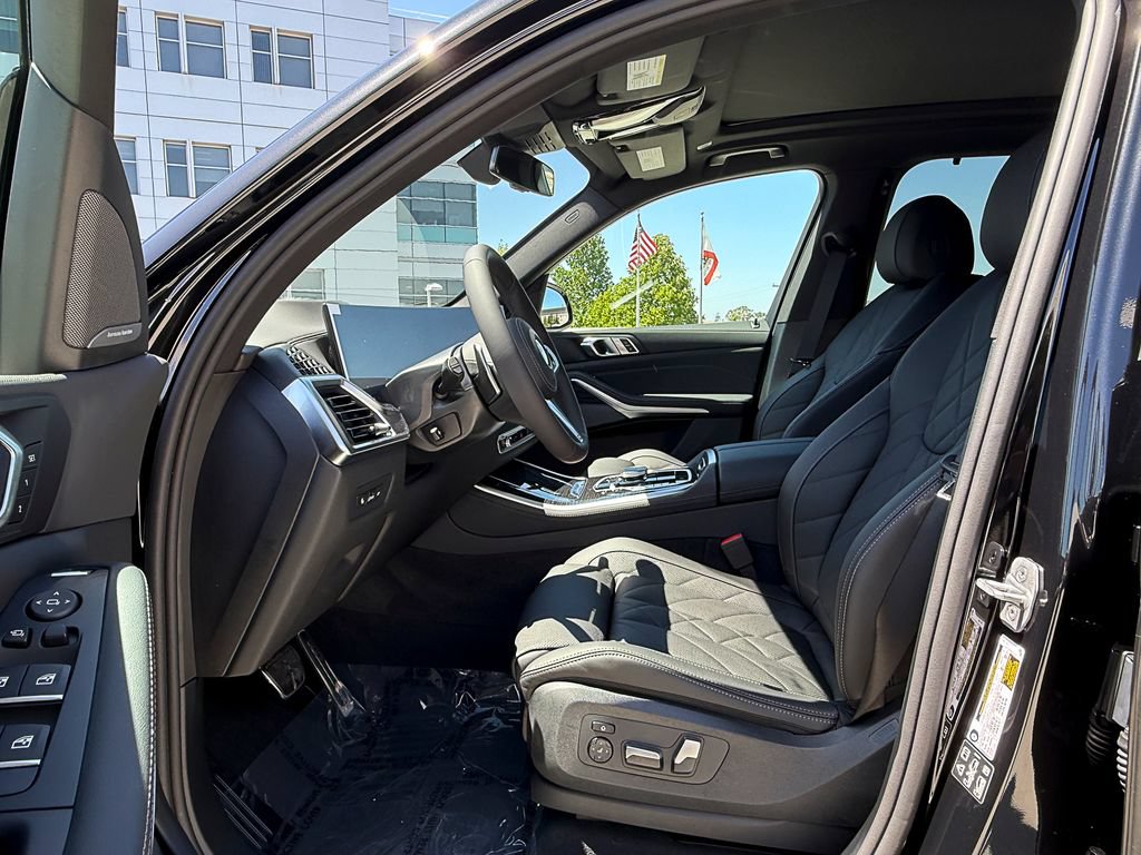 New 2026 BMW X5 xDrive40i w/ M Sport Package AWD/4WD image 9