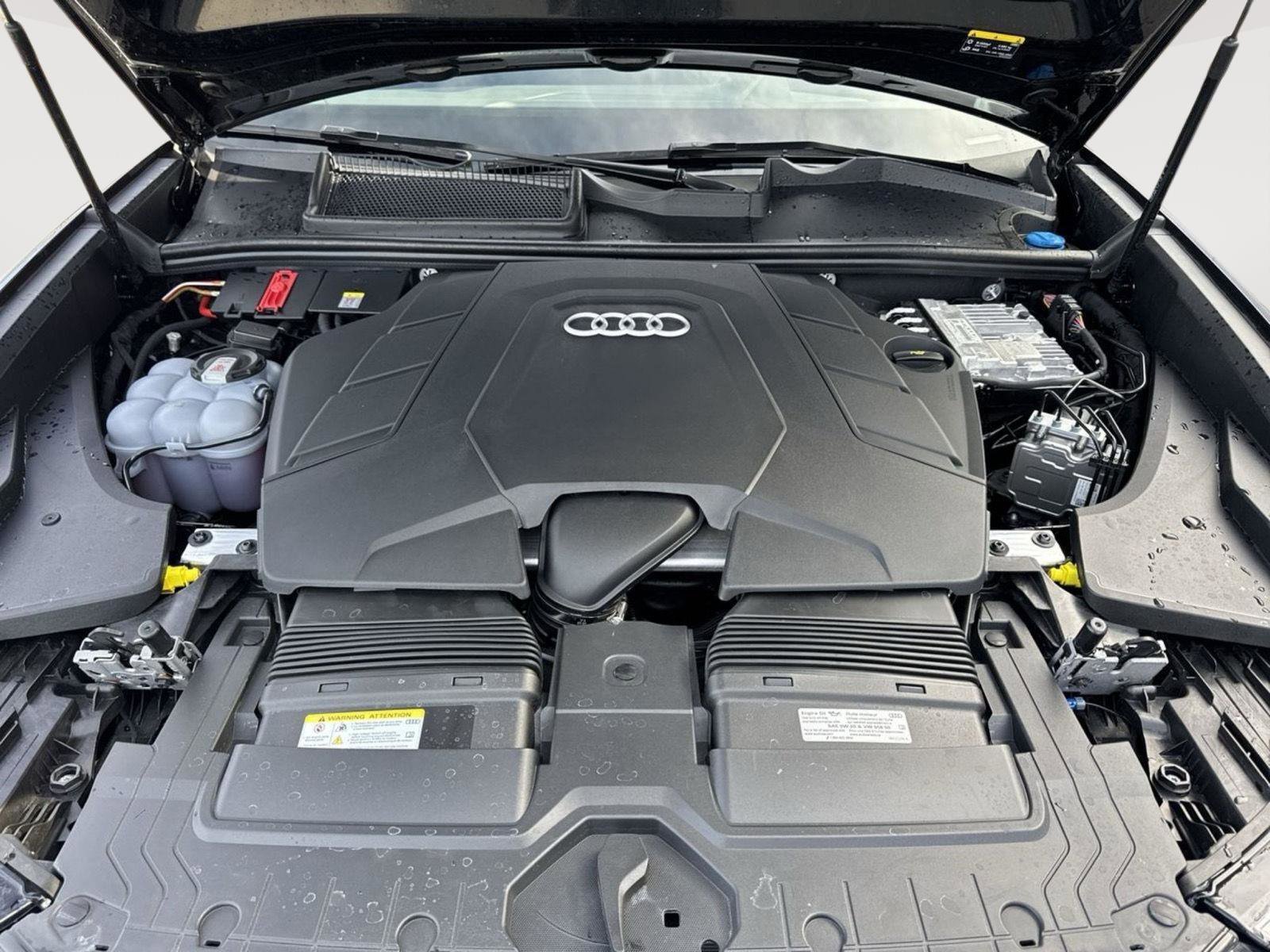 Certified 2025 Audi Q8 Prestige w/ Prestige Package AWD/4WD image 27