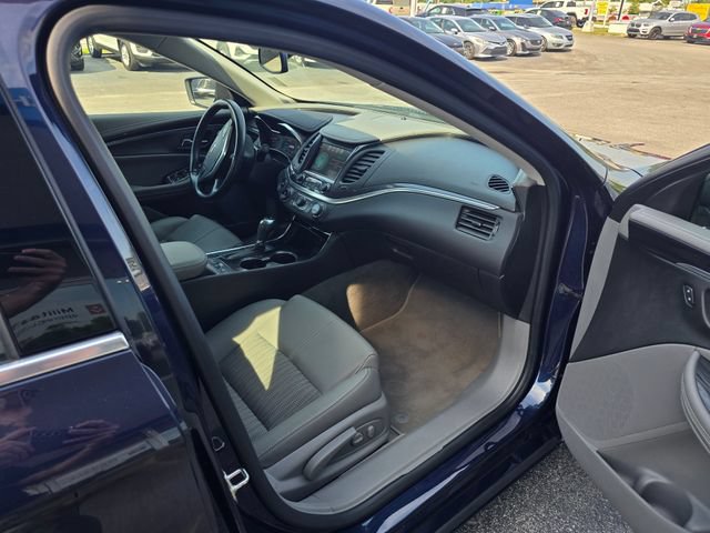 Used 2018 Chevrolet Impala LT w/ LT Convenience Package FWD image 41