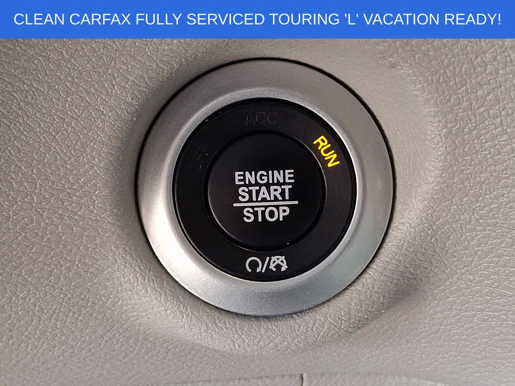 Used 2023 Chrysler Pacifica Touring-L FWD image 24