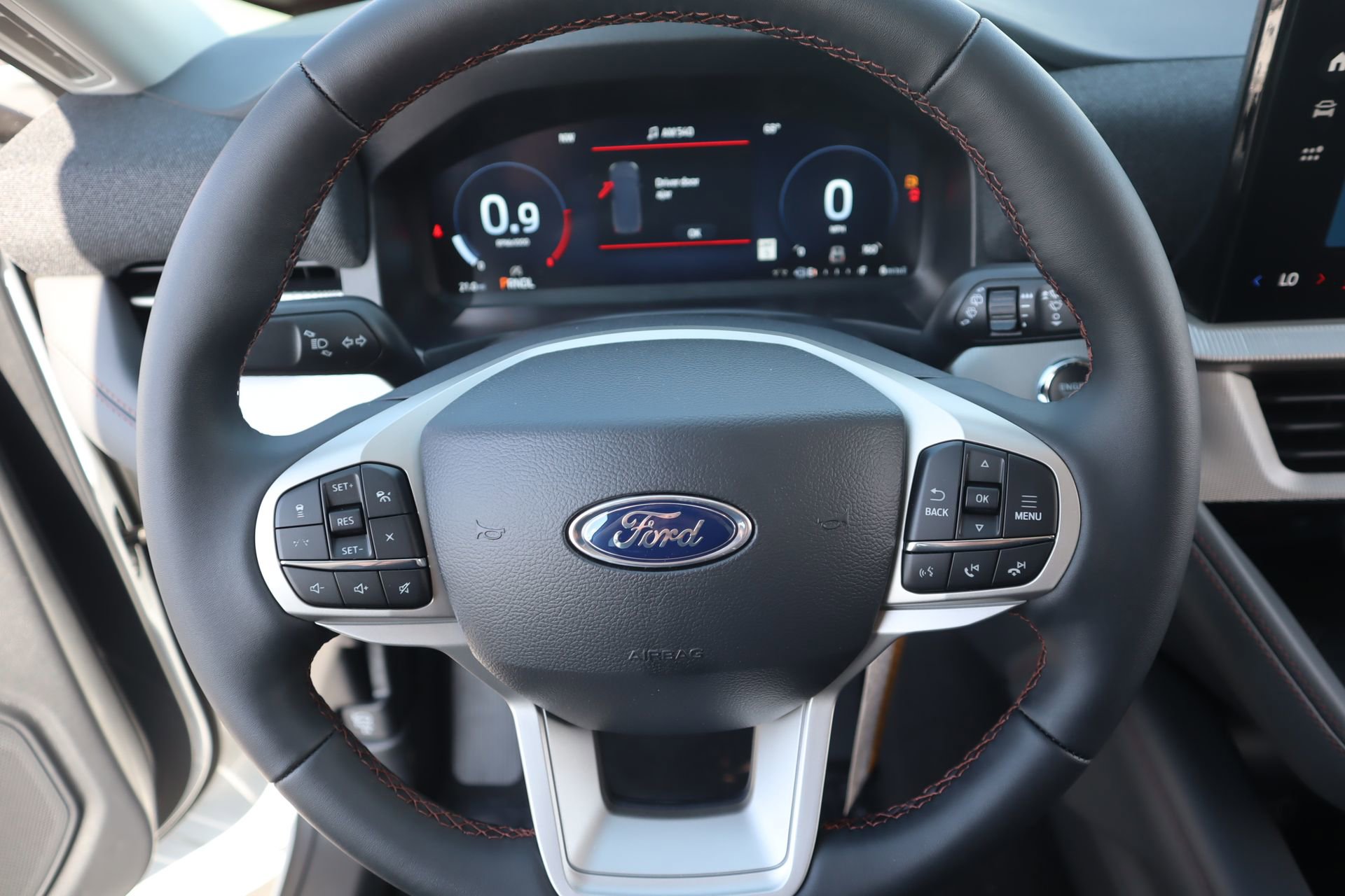 New 2026 Ford Explorer Active RWD image 3
