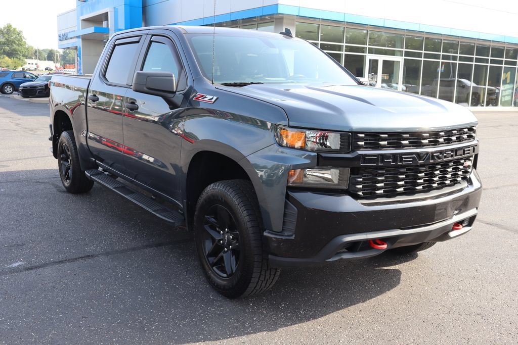 Used 2019 Chevrolet Silverado 1500 Custom Trail Boss w/ Custom Convenience Package AWD/4WD image 2