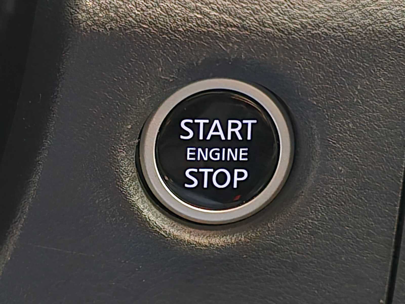 Used 2024 Nissan Frontier SV w/ SV Convenience Package RWD image 18