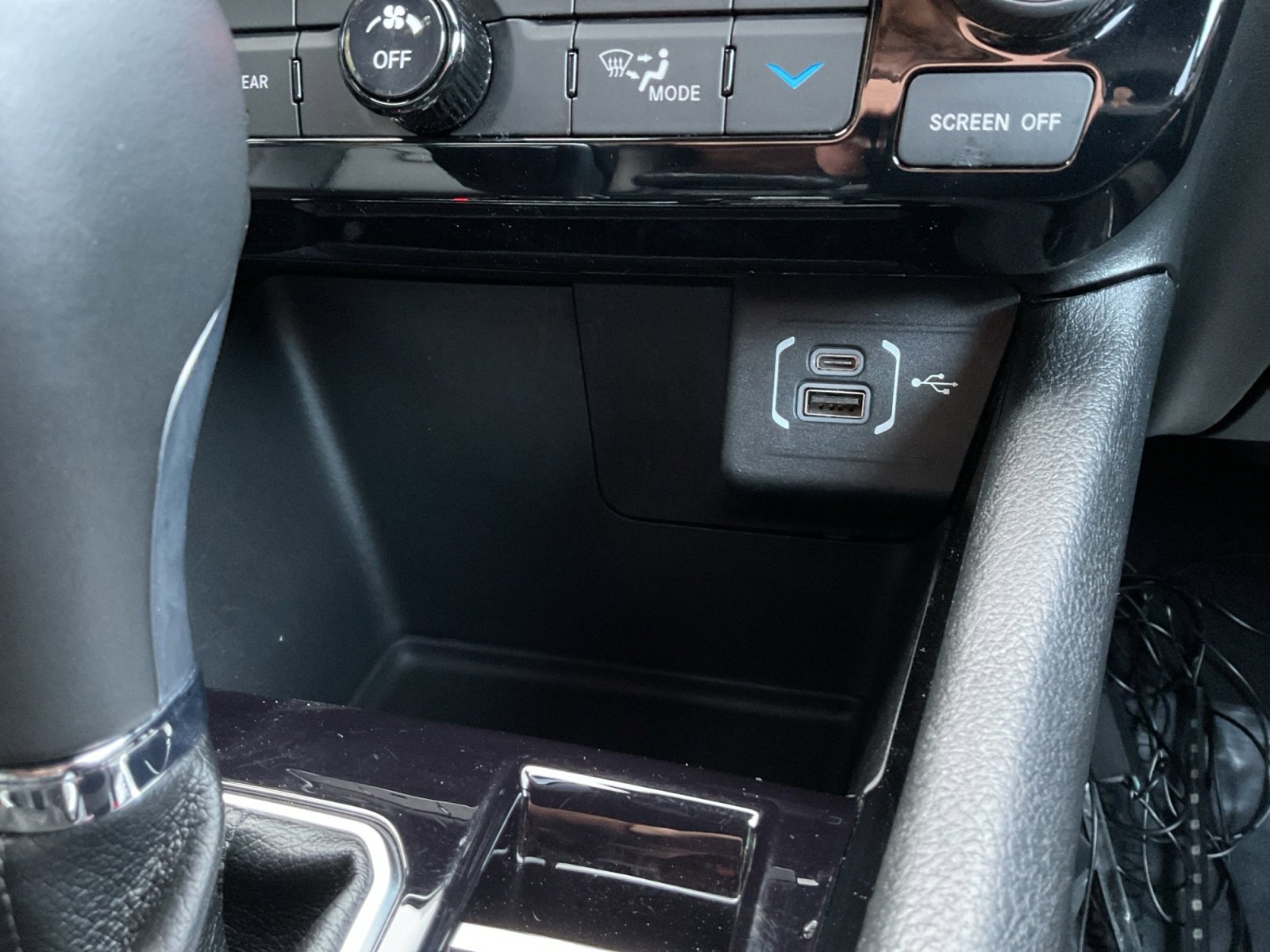 Used 2024 Jeep Compass Limited image 24