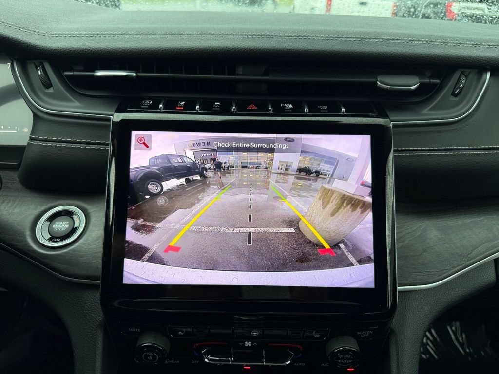 Used 2021 Jeep Grand Cherokee L Limited RWD image 30