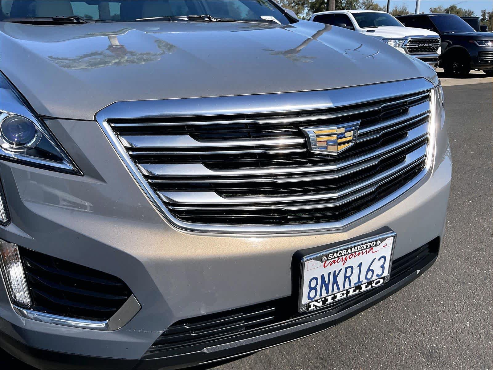Used 2019 Cadillac XT5 FWD image 33