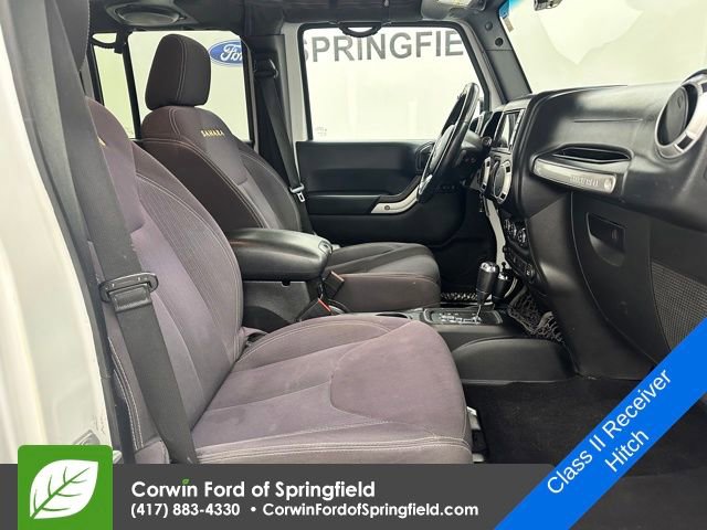 Used 2013 Jeep Wrangler Unlimited Sahara w/ Connectivity Group image 10