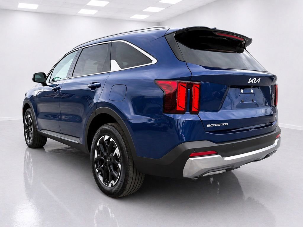 Used 2024 Kia Sorento S AWD/4WD image 7
