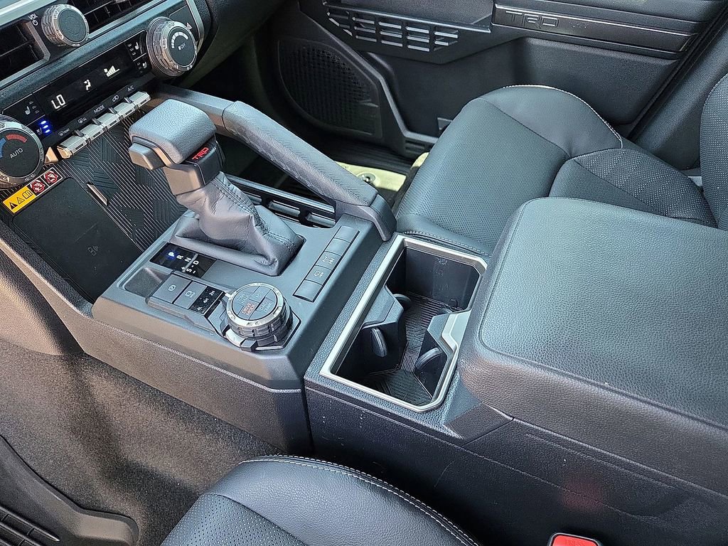 Used 2025 Toyota 4Runner TRD Off-Road Premium AWD/4WD image 22