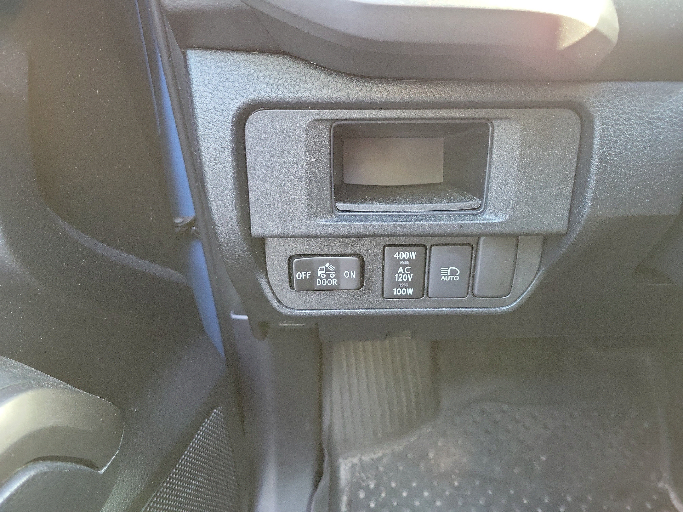 Used 2019 Toyota Tacoma TRD Off-Road w/ Technology Package RWD image 26