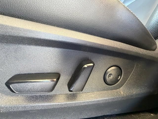 Used 2023 Nissan Pathfinder SL AWD/4WD image 21