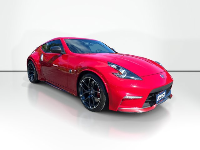 Used 2016 Nissan 370Z NISMO RWD image 3