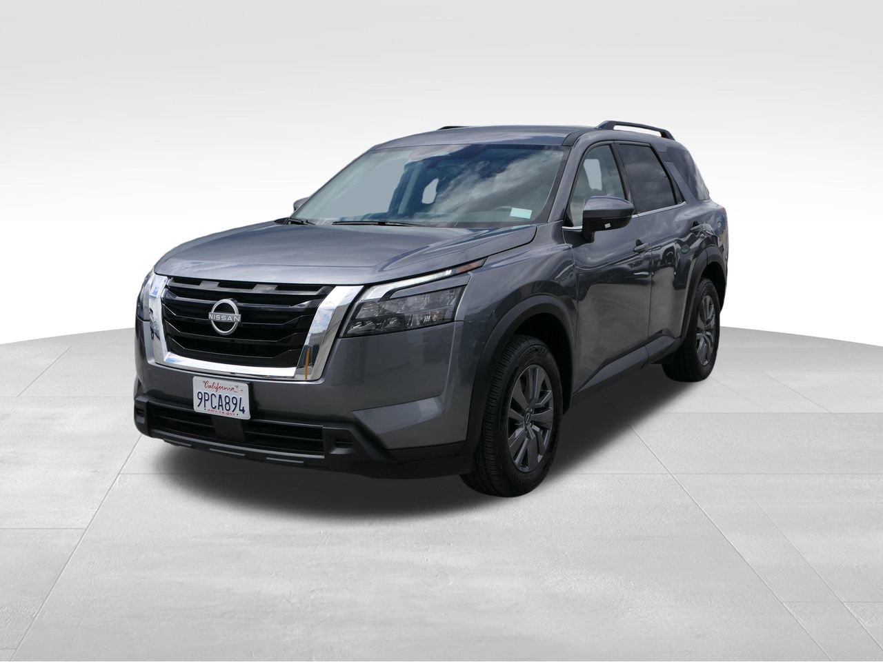 Used 2025 Nissan Pathfinder SV FWD image 7