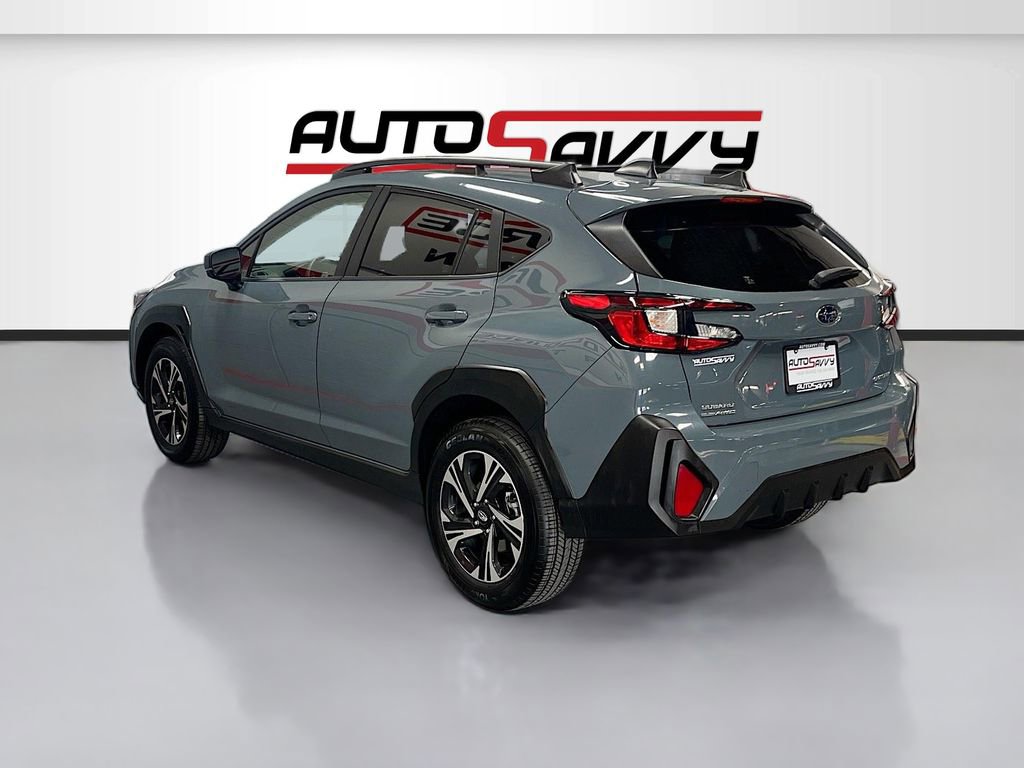 Used 2025 Subaru Crosstrek 2.0i Premium image 5