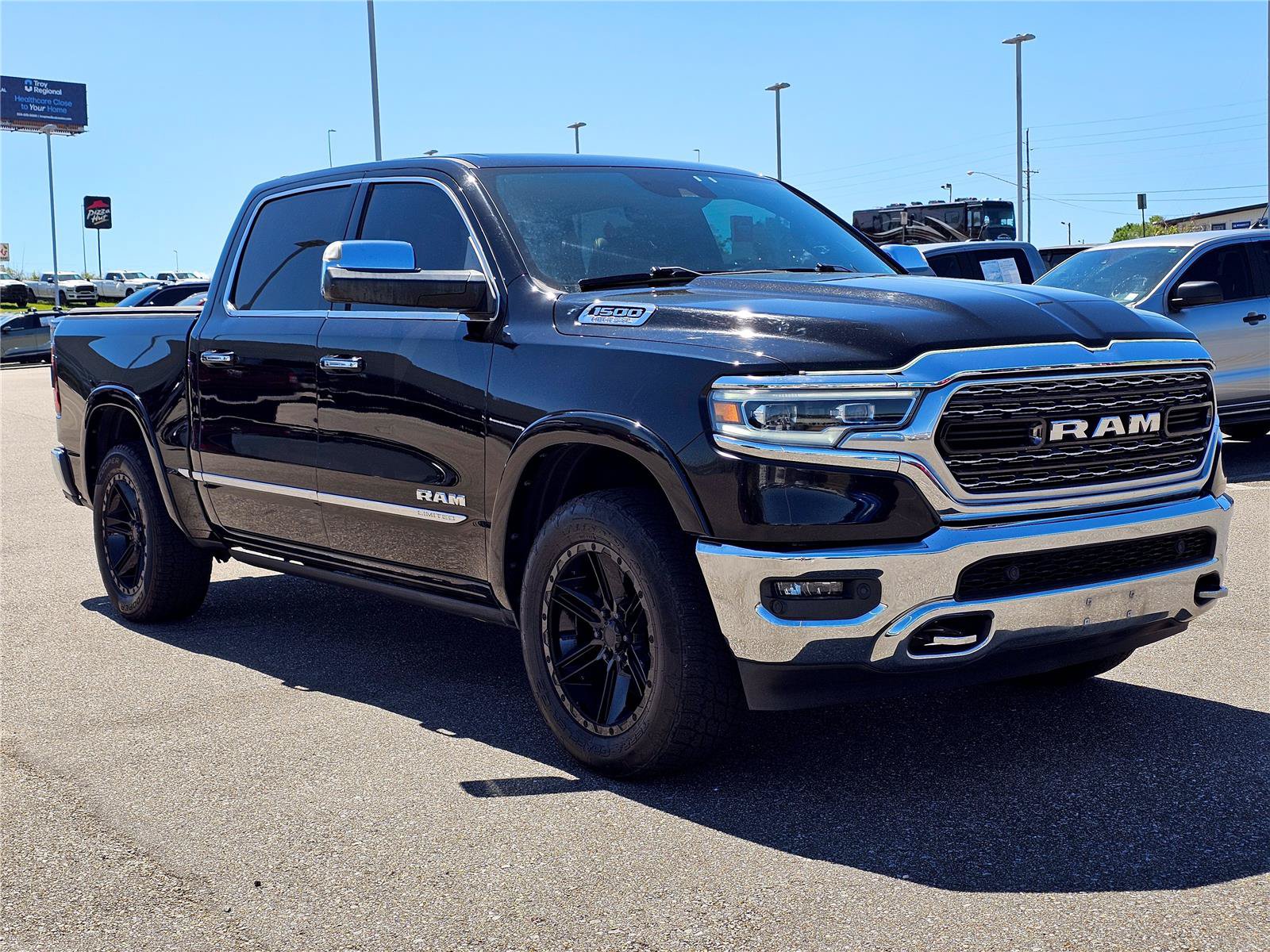 Used 2019 RAM 1500 Limited AWD/4WD image 5