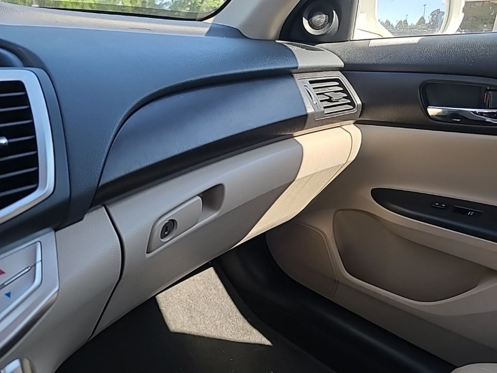 Used 2013 Honda Accord EX-L image 6