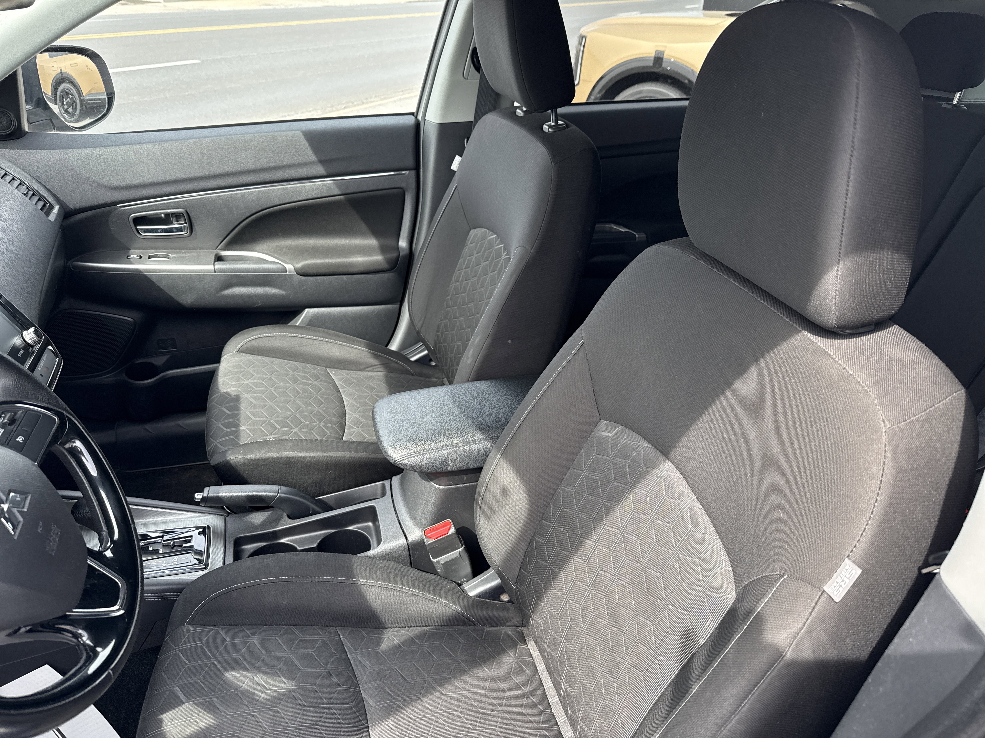 Used 2020 Mitsubishi Outlander Sport AWD image 12