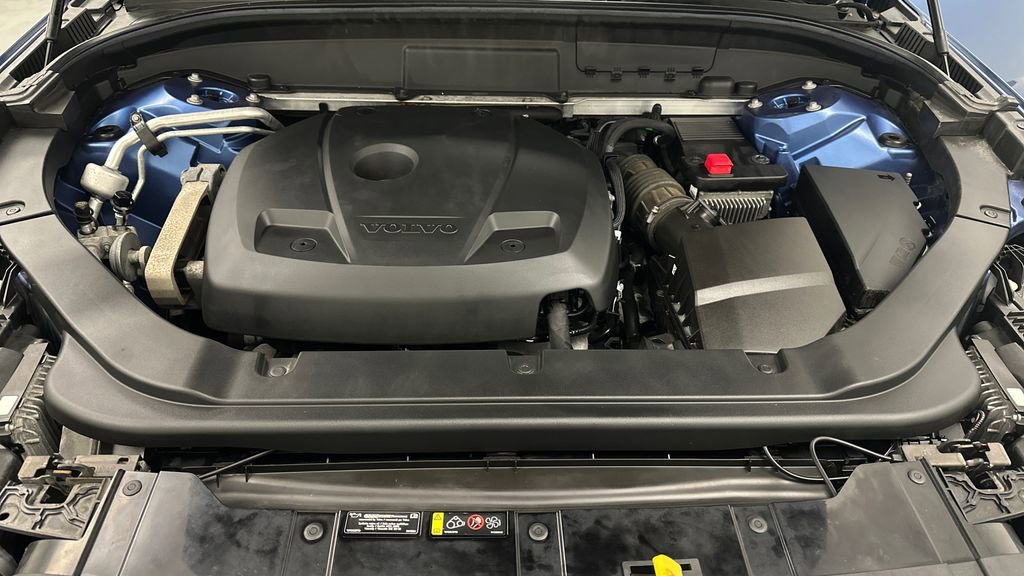 Used 2018 Volvo XC60 T6 R-Design w/ Convenience Package AWD/4WD image 10