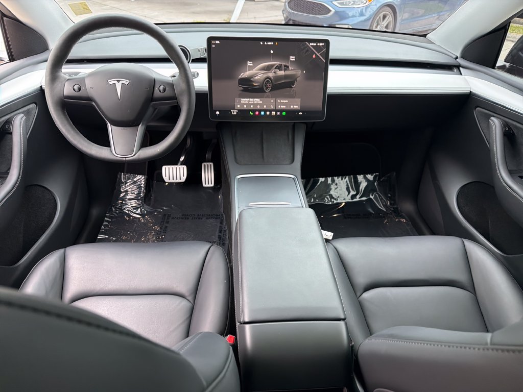 Used 2024 Tesla Model Y Performance AWD/4WD image 13