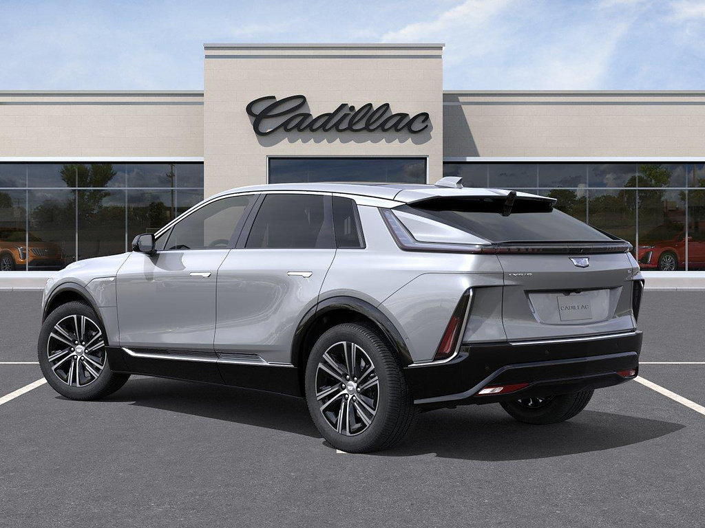 New 2027 Cadillac Lyriq Premium Luxury AWD/4WD image 3