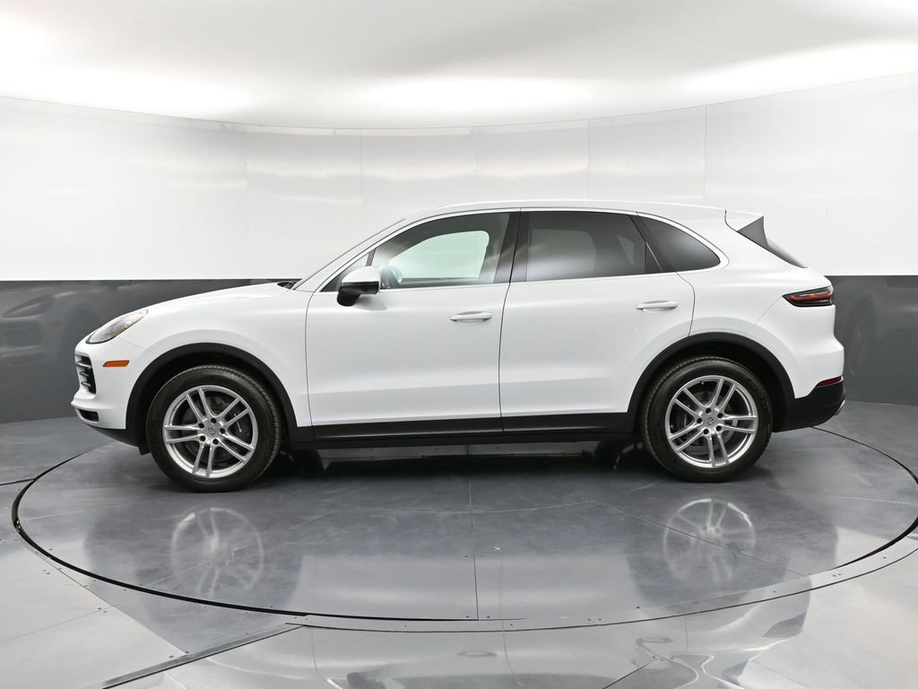 Certified 2023 Porsche Cayenne image 2