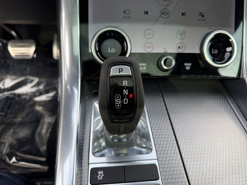 Used 2019 Land Rover Range Rover Sport HST image 18