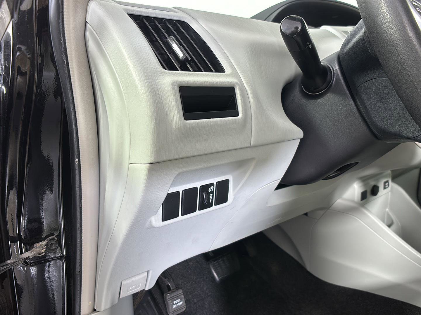 Used 2014 Toyota Prius V Three FWD image 28